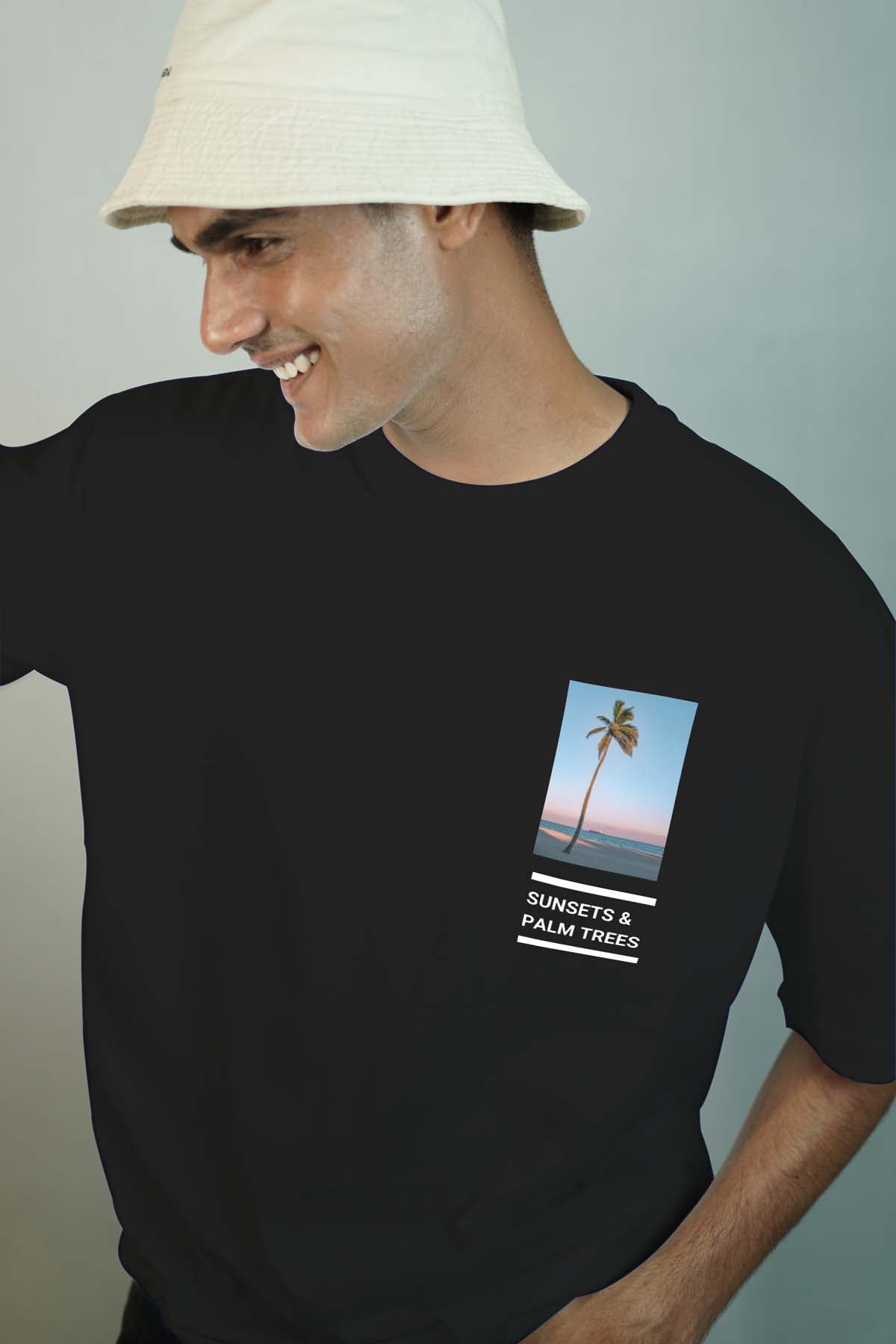 Sunset & Palm Trees Oversized T-shirt-black